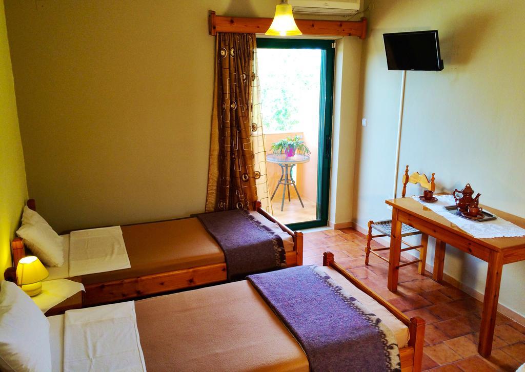 Chrissas Apartments Rethymno Esterno foto