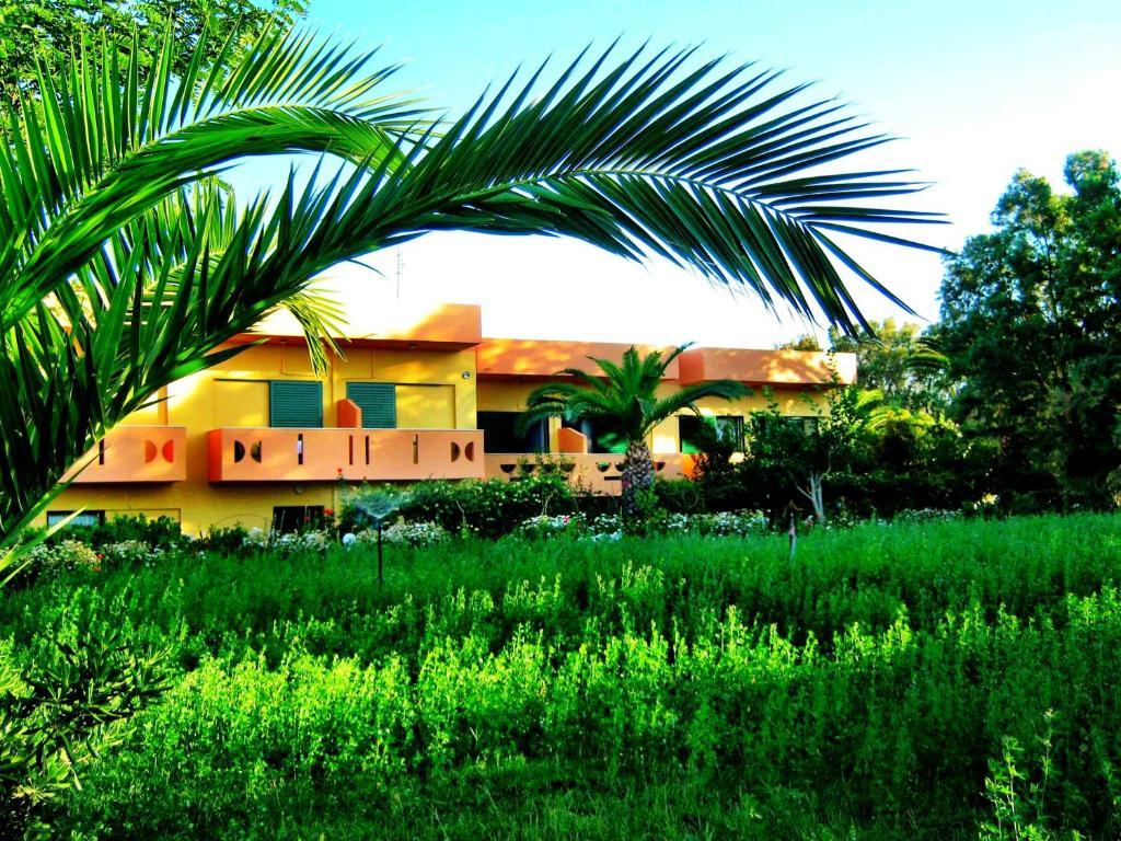 Chrissas Apartments Rethymno Esterno foto